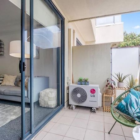 דירות מלבורן Cozy 1 Bedder In St Kilda With Balcony מראה חיצוני תמונה