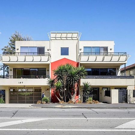דירות מלבורן Cozy 1 Bedder In St Kilda With Balcony מראה חיצוני תמונה